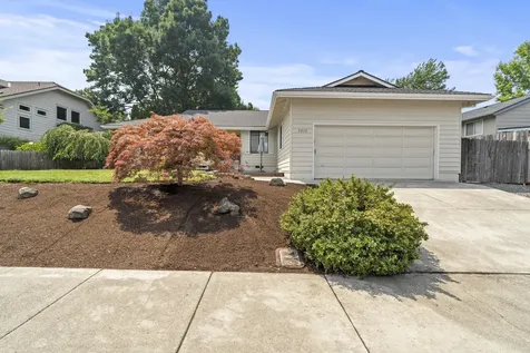 3212 Larue Drive Medford OR 97504