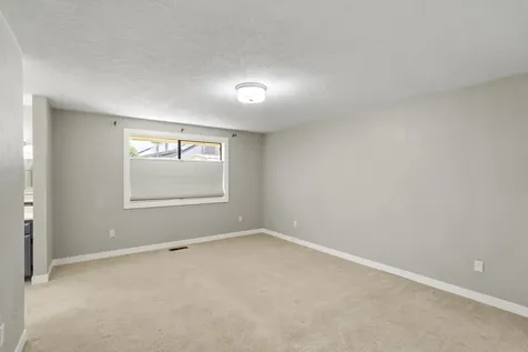 3212 Larue Drive Medford OR 97504