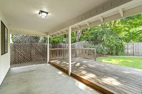 3212 Larue Drive Medford OR 97504