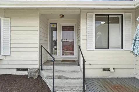 3212 Larue Drive Medford OR 97504