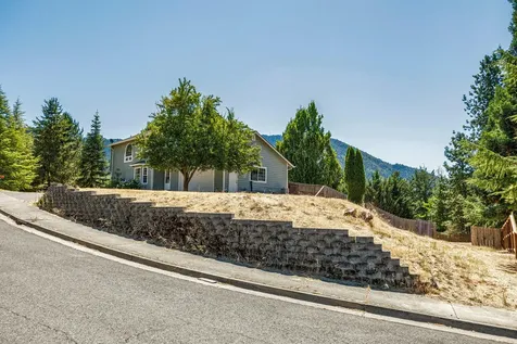 161 Robertson Lane Grants Pass OR 97527