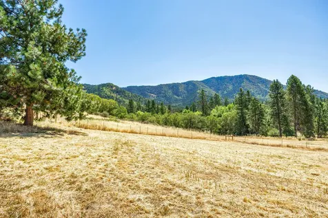 161 Robertson Lane Grants Pass OR 97527