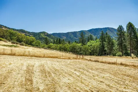 161 Robertson Lane Grants Pass OR 97527