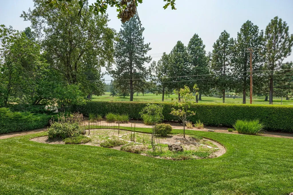 2901 Fairview Drive Medford OR 97504