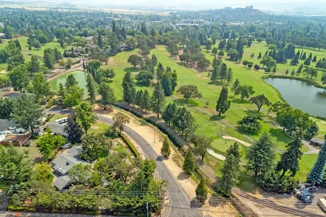 2901 Fairview Drive Medford OR 97504