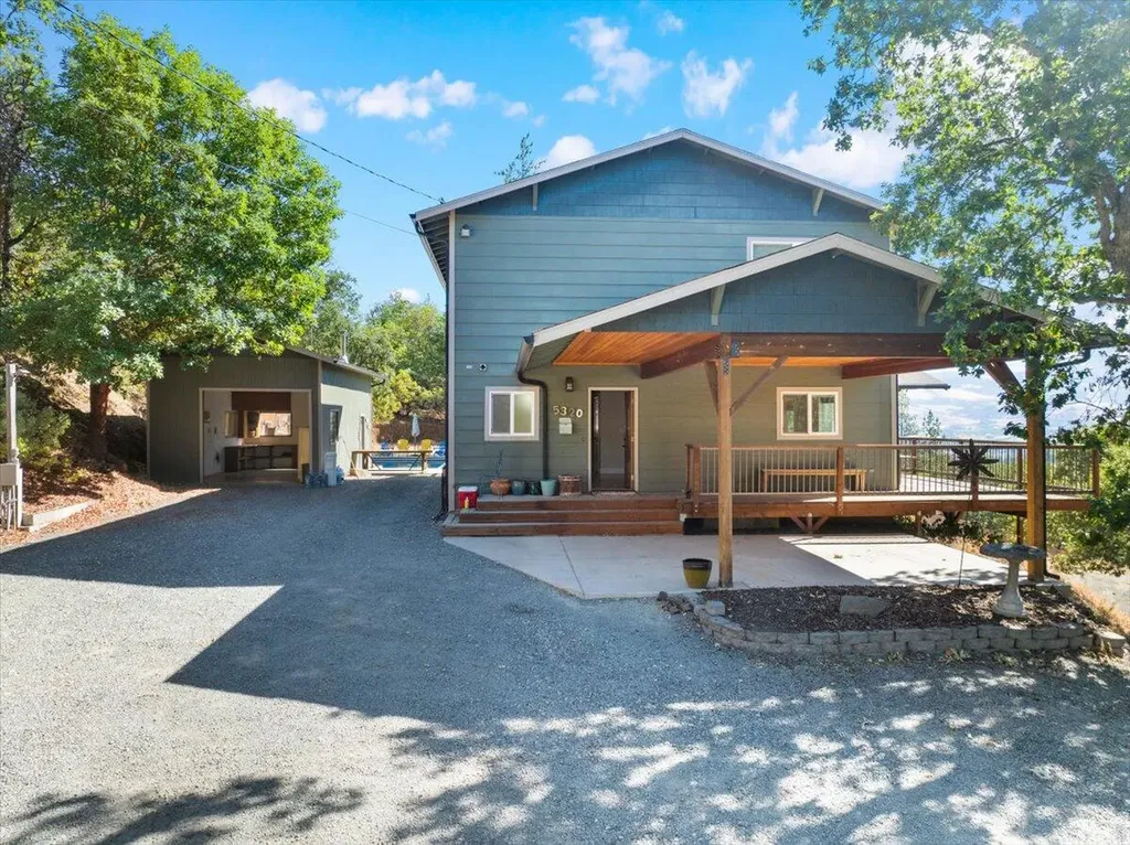 5320 Coleman Creek Road Medford OR 97501