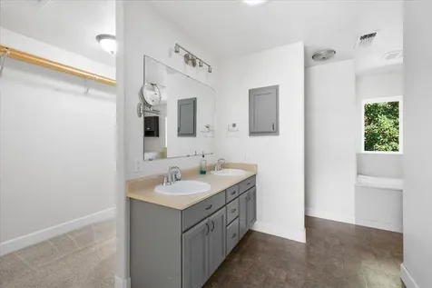 5320 Coleman Creek Road Medford OR 97501