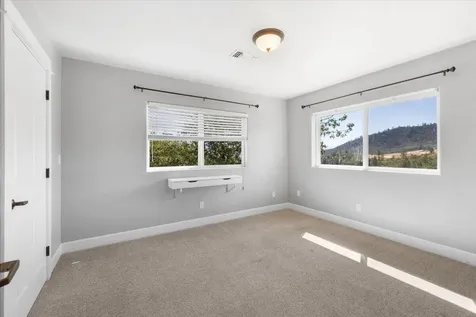 5320 Coleman Creek Road Medford OR 97501