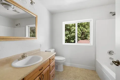 5320 Coleman Creek Road Medford OR 97501