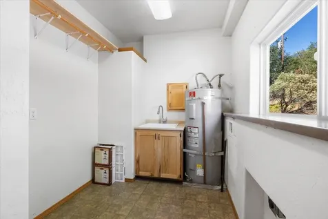 5320 Coleman Creek Road Medford OR 97501