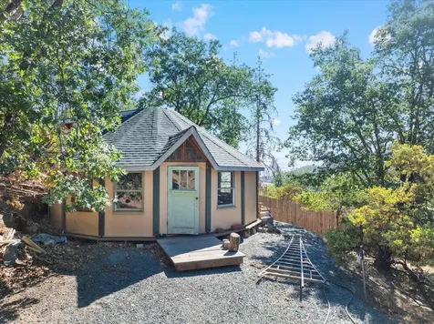 5320 Coleman Creek Road Medford OR 97501