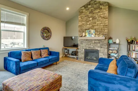 4387 SW Badger Lane Redmond OR 97756