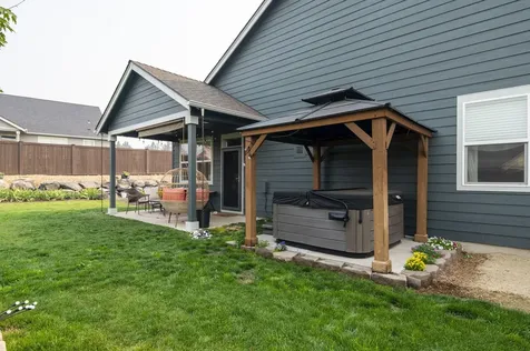 4387 SW Badger Lane Redmond OR 97756