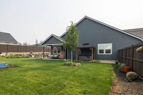 4387 SW Badger Lane Redmond OR 97756