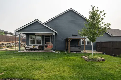 4387 SW Badger Lane Redmond OR 97756
