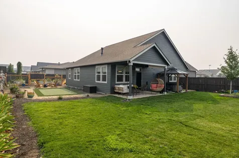 4387 SW Badger Lane Redmond OR 97756