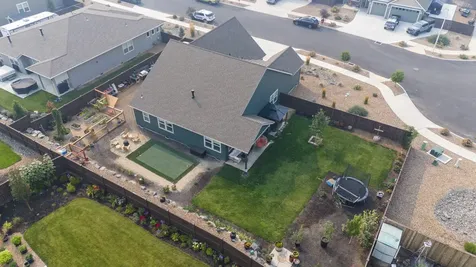 4387 SW Badger Lane Redmond OR 97756