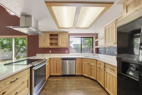 3099 Milhoan Drive Medford OR 97504