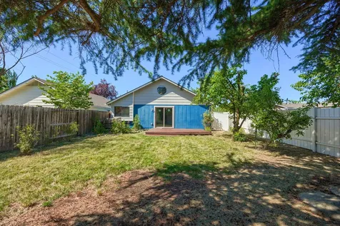 3099 Milhoan Drive Medford OR 97504