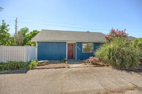3099 Milhoan Drive Medford OR 97504