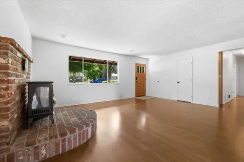 1156 Conestoga Drive Grants Pass OR 97527