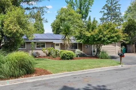 1156 Conestoga Drive Grants Pass OR 97527