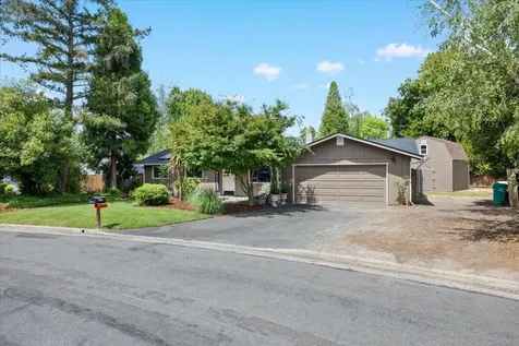 1156 Conestoga Drive Grants Pass OR 97527