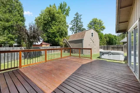 1156 Conestoga Drive Grants Pass OR 97527