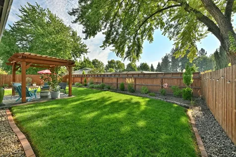 2125 Happy Valley Drive Medford OR 97501