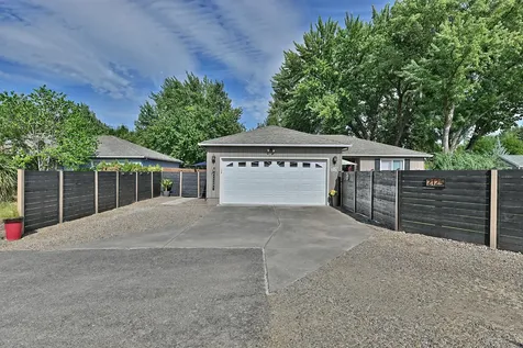 2125 Happy Valley Drive Medford OR 97501
