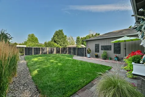 2125 Happy Valley Drive Medford OR 97501