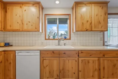 2297 SW 23rd Street Redmond OR 97756
