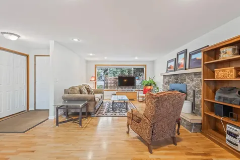 2297 SW 23rd Street Redmond OR 97756