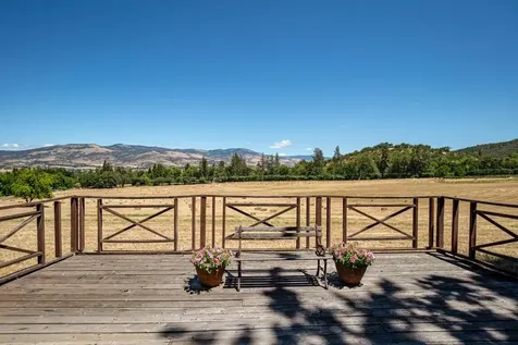 2692 Pioneer Road Medford OR 97501