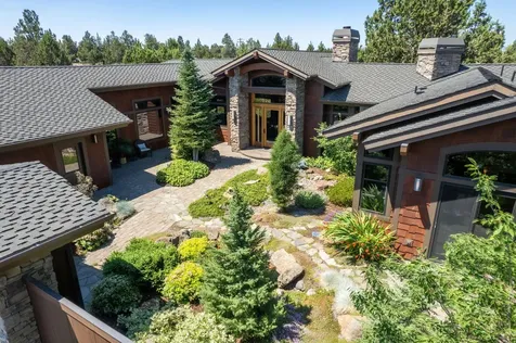 22370 White Peaks Drive Bend OR 97702