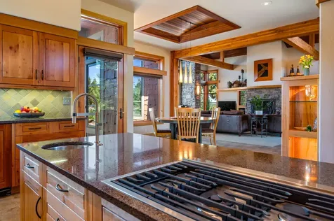 22370 White Peaks Drive Bend OR 97702