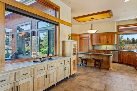 22370 White Peaks Drive Bend OR 97702