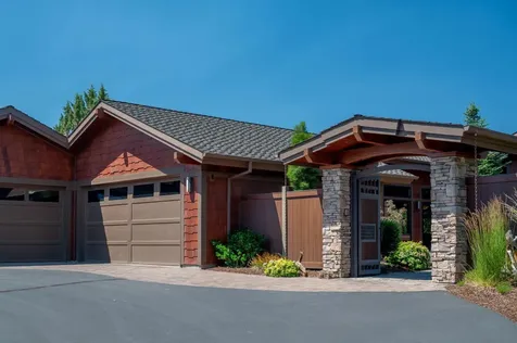 22370 White Peaks Drive Bend OR 97702