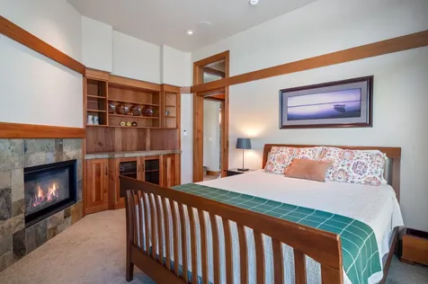 22370 White Peaks Drive Bend OR 97702