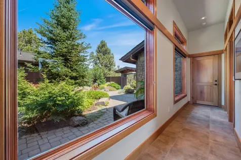 22370 White Peaks Drive Bend OR 97702