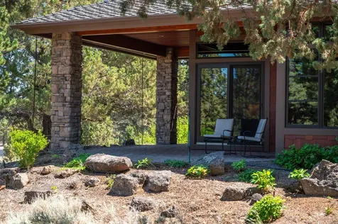 22370 White Peaks Drive Bend OR 97702