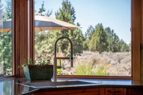 22370 White Peaks Drive Bend OR 97702