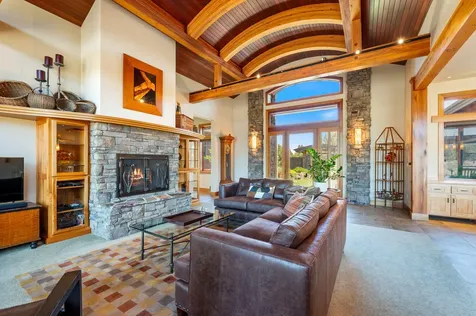 22370 White Peaks Drive Bend OR 97702