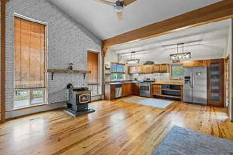 4681 SW Xero Avenue Redmond OR 97756