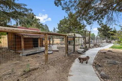 4681 SW Xero Avenue Redmond OR 97756