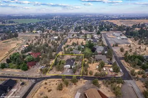 4681 SW Xero Avenue Redmond OR 97756