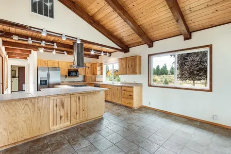 60015 Stirling Drive Bend OR 97702