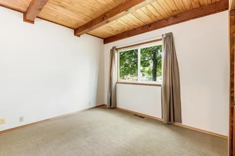 60015 Stirling Drive Bend OR 97702