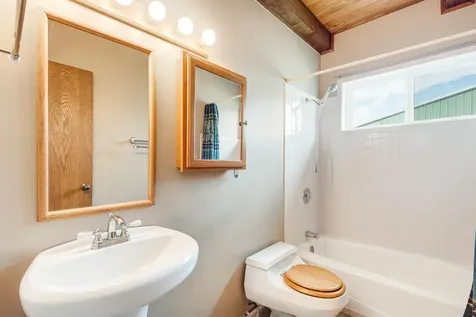 60015 Stirling Drive Bend OR 97702