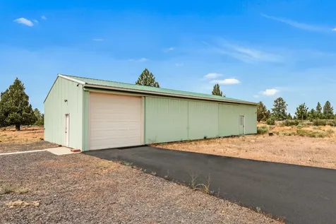 60015 Stirling Drive Bend OR 97702